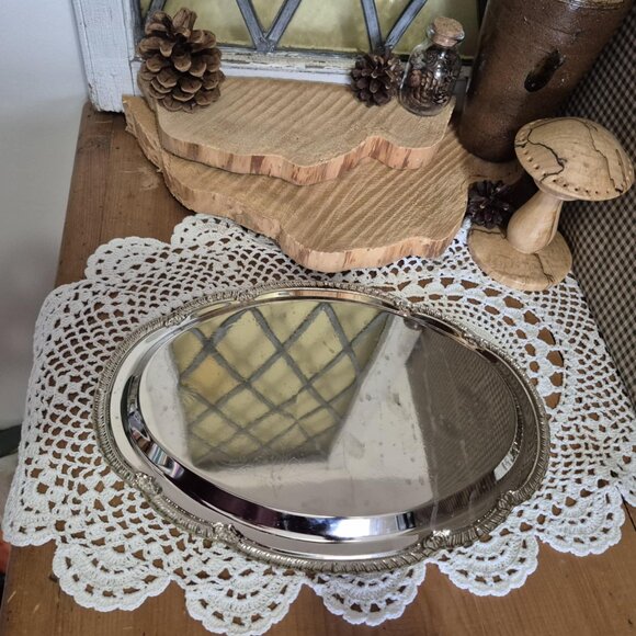 Vintage Silver-toned Serving Tray with FREE Silver Bread Basket - Picture 6 of 16